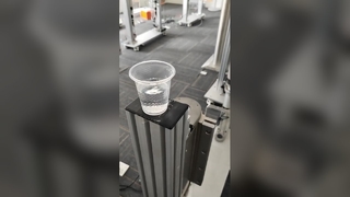 ब्रशलेस मोटर वाला स्पीड गेट लोगों को फँसाए बिना तेज़ पहुंच सुनिश्चित करता है।